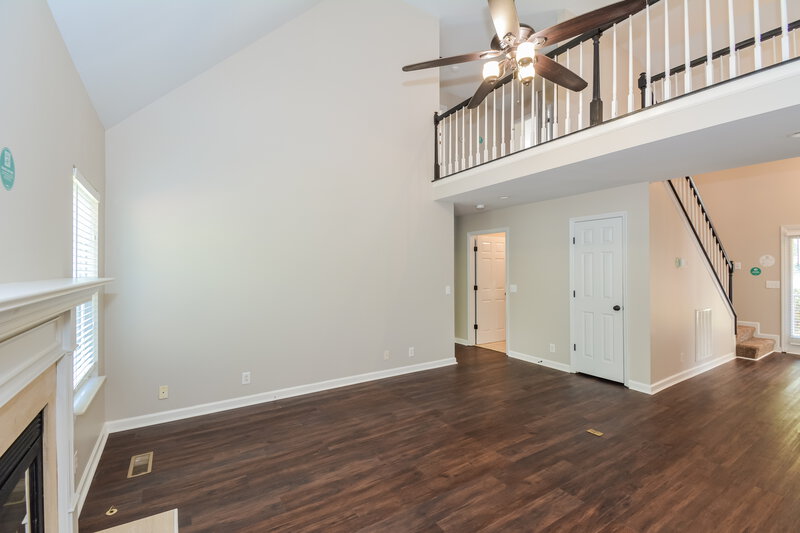 2,800/Mo, 6553 Broken Bow Dr Antioch, TN 37013 Living Room View