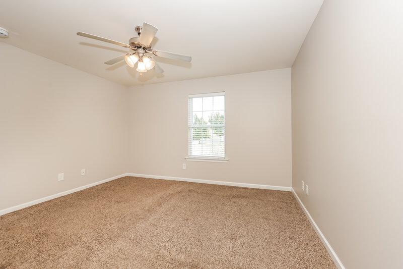 2,090/Mo, 2014 Cobblestone Dr Spring Hill, TN 37174 Main Bedroom View 2