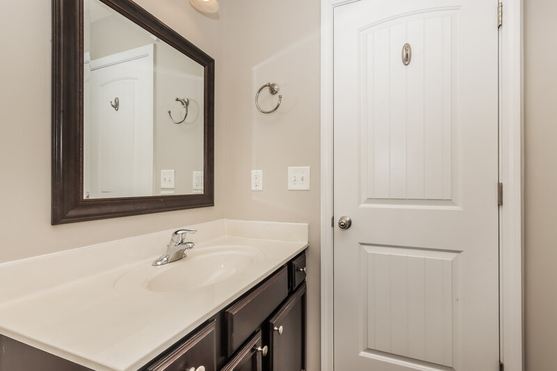 2,090/Mo, 2014 Cobblestone Dr Spring Hill, TN 37174 Main Bathroom View