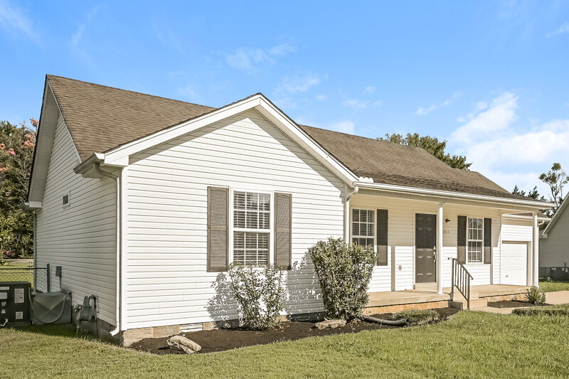 1,895/Mo, 1915 Steaford Ct Murfreesboro, TN 37127 Front View