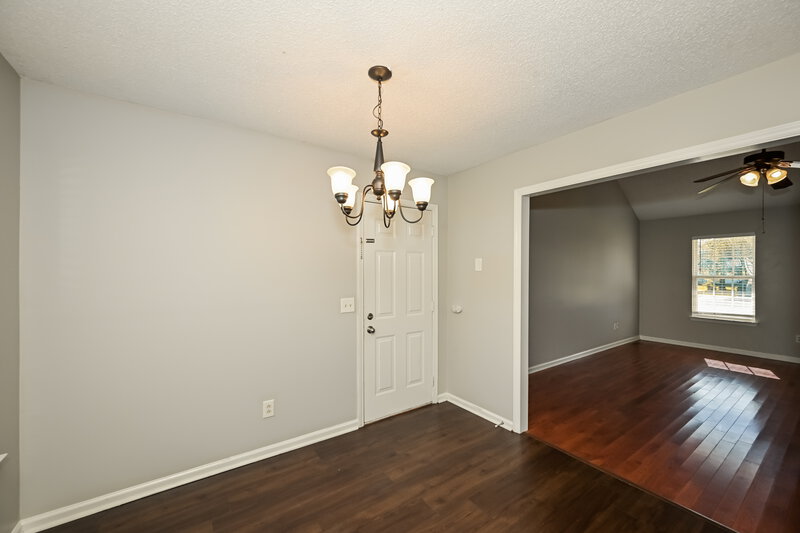 1,895/Mo, 1915 Steaford Ct Murfreesboro, TN 37127 Dining Room View