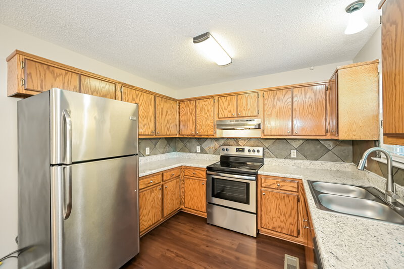 1,895/Mo, 1915 Steaford Ct Murfreesboro, TN 37127 Kitchen View 2