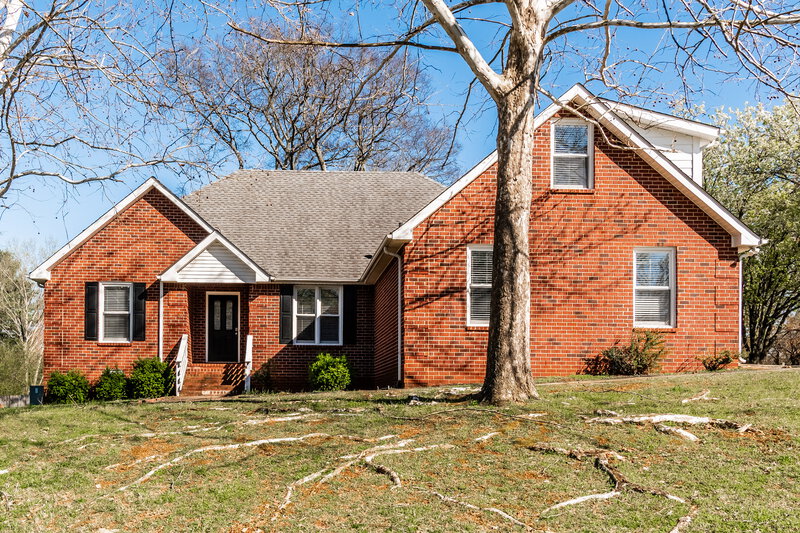 2,235/Mo, 2140 Liberty Dr Murfreesboro, TN 37129 External View