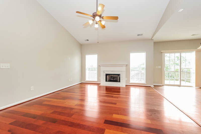 1,960/Mo, 1008 Solomon Ln Spring Hill, TN 37174 Living Room View