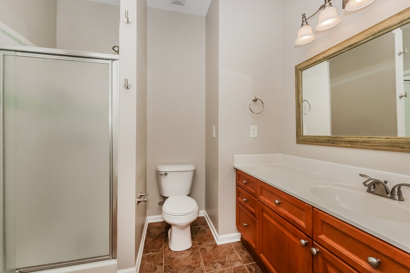 1,960/Mo, 1008 Solomon Ln Spring Hill, TN 37174 Main Bathroom View