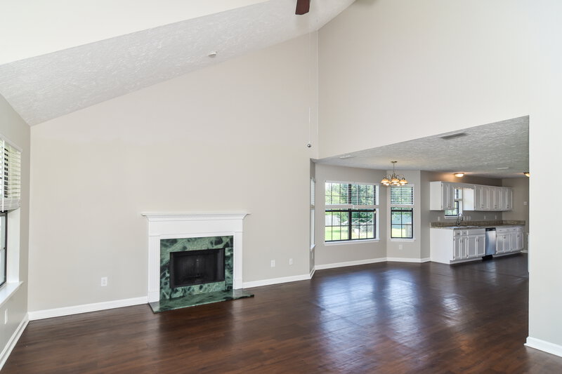 2,310/Mo, 312 Pine Ridge Ln La Vergne, TN 37086 Living Room View