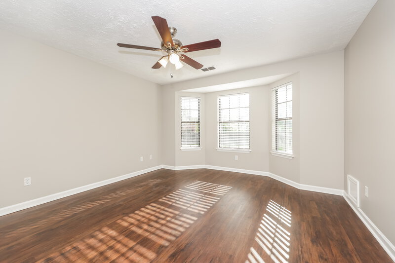3,210/Mo, 312 Pine Ridge Ln La Vergne, TN 37086 Main Bedroom View 2