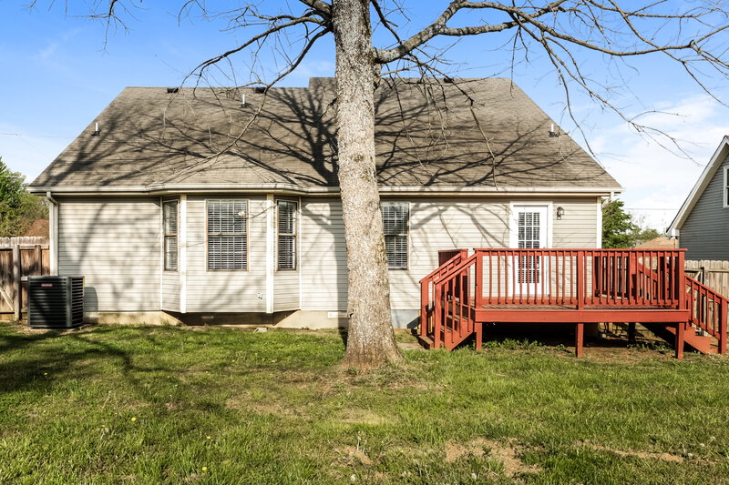 3,210/Mo, 312 Pine Ridge Ln La Vergne, TN 37086 Rear View