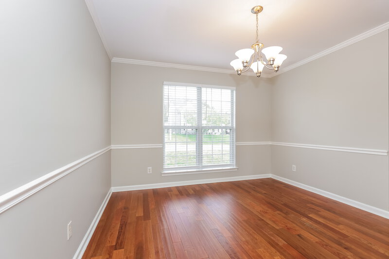 2,580/Mo, 806 Bristol Dr Smyrna, TN 37167 Dining Room View 2