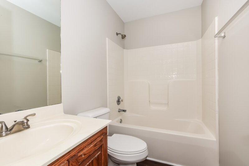 2,580/Mo, 806 Bristol Dr Smyrna, TN 37167 Bathroom View
