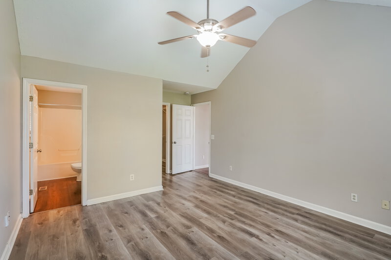 2,130/Mo, 1921 Pacific Pl Murfreesboro, TN 37128 Main Bedroom View 2