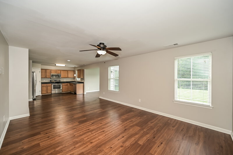 2,150/Mo, 2928 Weston Blvd Murfreesboro, TN 37128 Living Room View