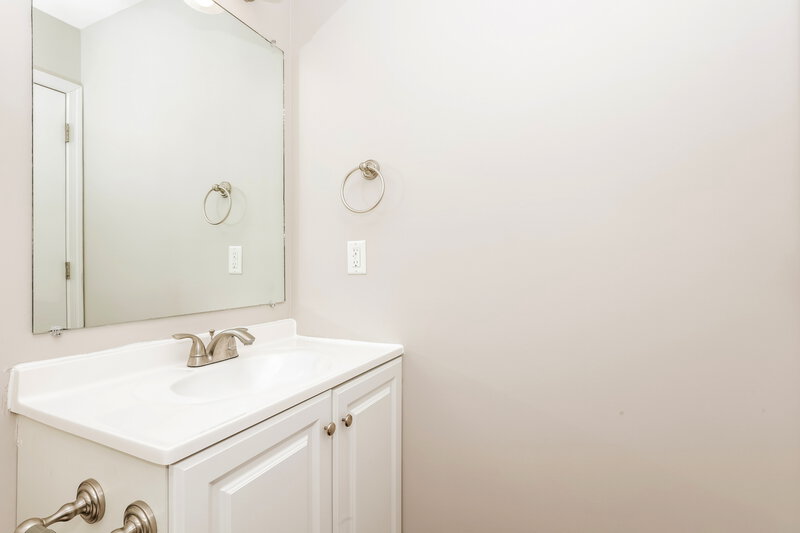 2,255/Mo, 2928 Weston Blvd Murfreesboro, TN 37128 Bathroom View 2