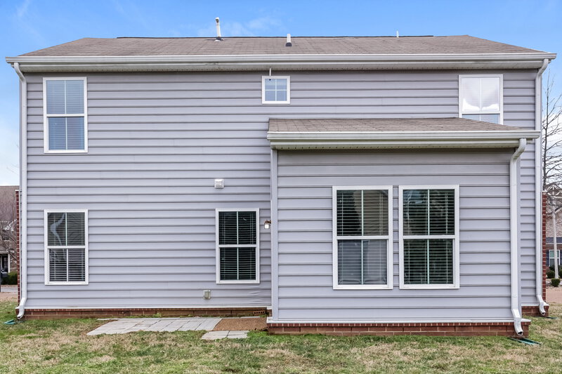 2,255/Mo, 2928 Weston Blvd Murfreesboro, TN 37128 Rear View