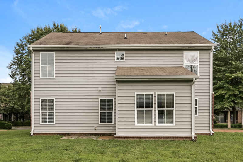2,150/Mo, 2928 Weston Blvd Murfreesboro, TN 37128 Rear View 3
