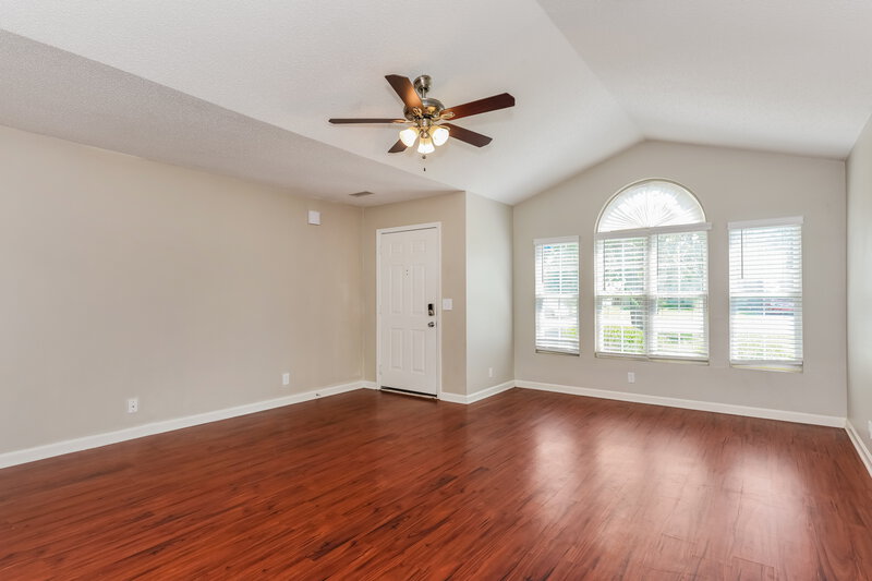 2,790/Mo, 1443 Rochester Dr Murfreesboro, TN 37130 Living Room View