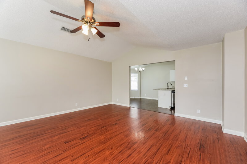 2,790/Mo, 1443 Rochester Dr Murfreesboro, TN 37130 Living Room View 2