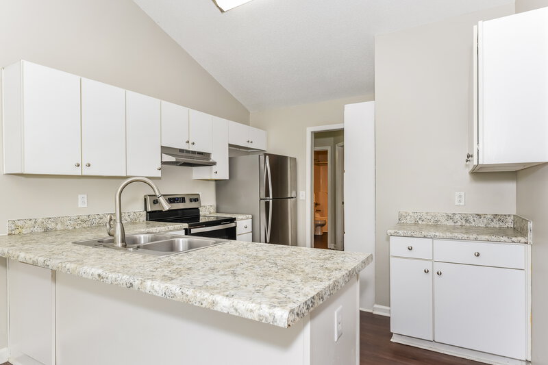 2,790/Mo, 1443 Rochester Dr Murfreesboro, TN 37130 Kitchen View 2