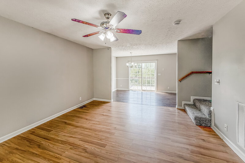 2,240/Mo, 7835 Rainey Dr Antioch, TN 37013 Living Room View 2