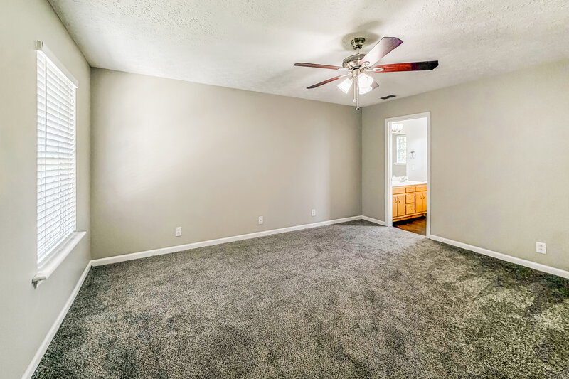 2,240/Mo, 7835 Rainey Dr Antioch, TN 37013 Main Bedroom View 2