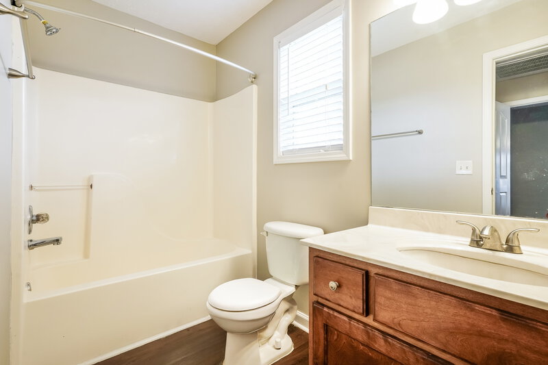 2,465/Mo, 3411 Wellington Pl Murfreesboro, TN 37128 Bathroom View