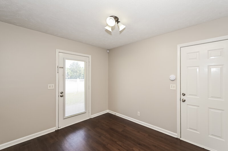 2,335/Mo, 2834 Wellington Pl Murfreesboro, TN 37128 Dining Room View 2