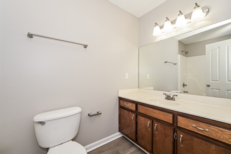 2,335/Mo, 2834 Wellington Pl Murfreesboro, TN 37128 Bathroom View