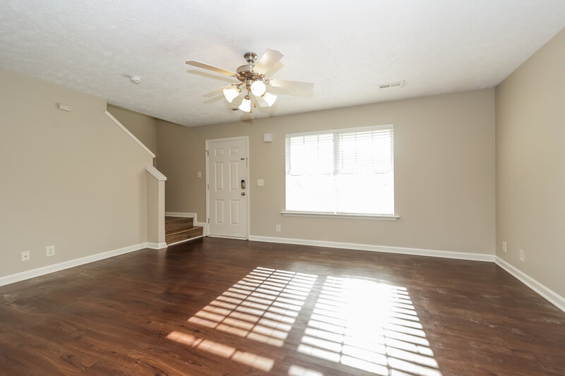 2,040/Mo, 227 Niagra Ln Murfreesboro, TN 37129 Living Room View
