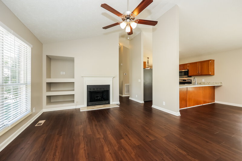 2,105/Mo, 5712 Cedar Ash Crossing Antioch, TN 37013 Living Room View 2