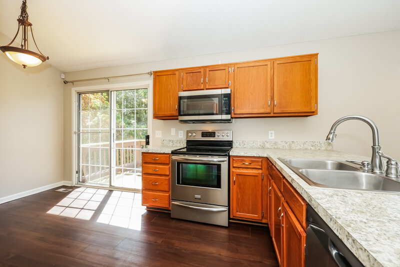 2,105/Mo, 5712 Cedar Ash Crossing Antioch, TN 37013 Kitchen View