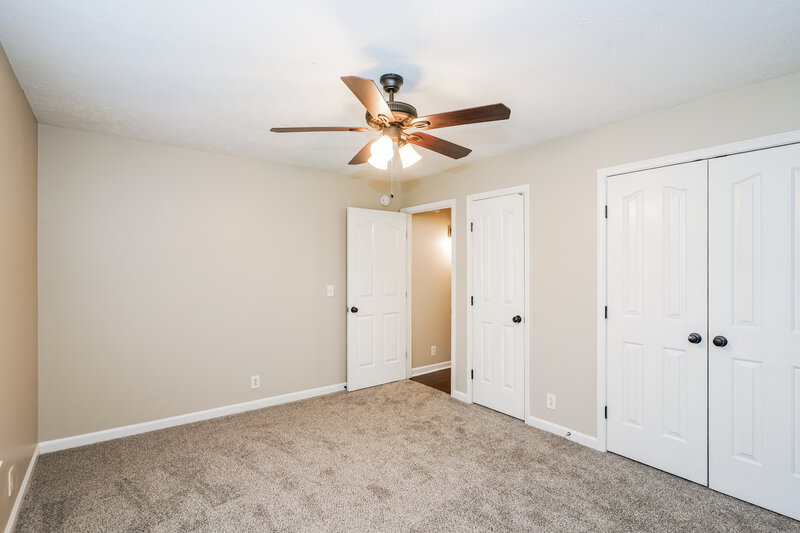 2,195/Mo, 634 Woodland Hills Dr La Vergne, TN 37086 Bedroom View 4