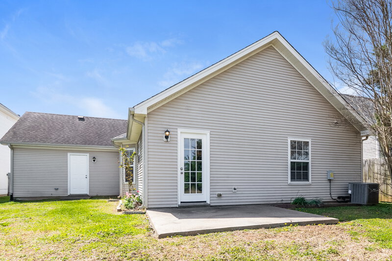 2,085/Mo, 4856 Nina Marie Ave Murfreesboro, TN 37129 Rear View