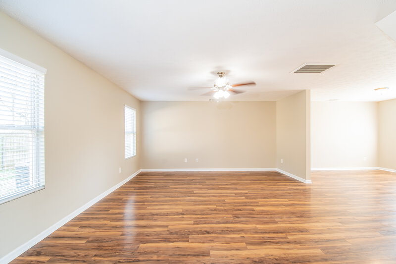 2,340/Mo, 640 Elderberry Way Murfreesboro, TN 37128 Family Room View