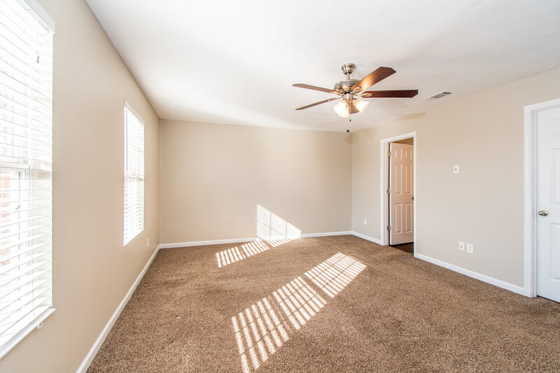 2,340/Mo, 640 Elderberry Way Murfreesboro, TN 37128 Main Bedroom View 2