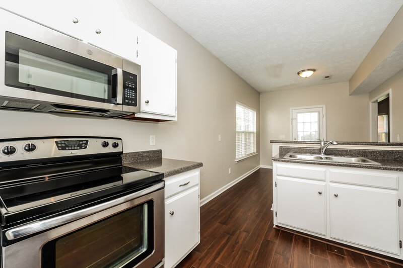 2,180/Mo, 434 Tulane Ct Murfreesboro, TN 37128 Kitchen View 2