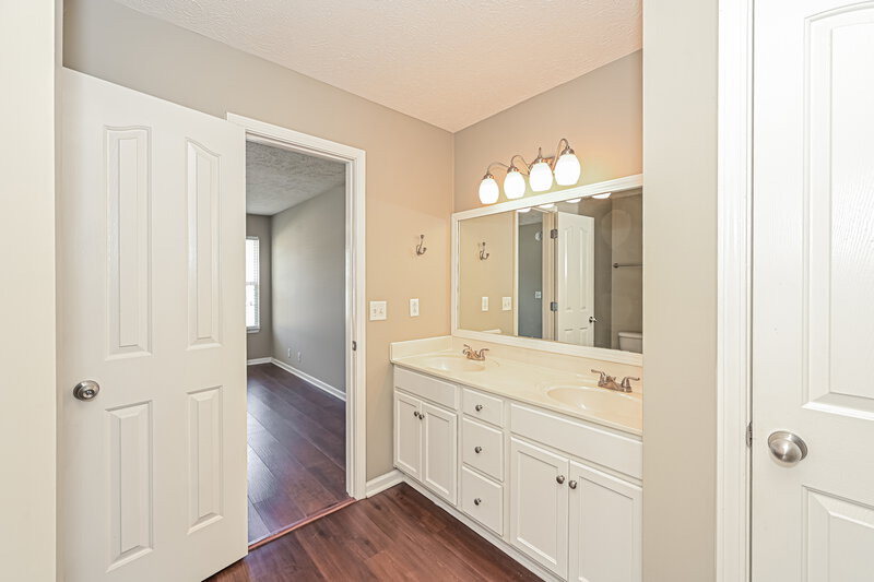 1,940/Mo, 3110 Swilly Ct Murfreesboro, TN 37128 Main Bathroom View 2