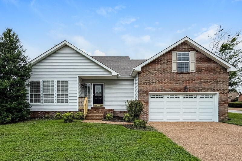 2,500/Mo, 142 S Birchwood Dr Hendersonville, TN 37075 External View