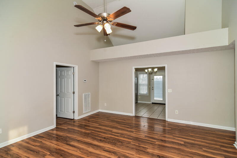 0/Mo, 9010 Lomond Dr Smyrna, TN 37167 Family Room View 2