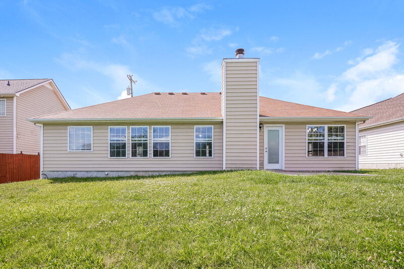1,985/Mo, 7128 Legacy Dr Antioch, TN 37013 Rear View