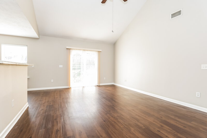 1,765/Mo, 127 Berele Shepsele Ln La Vergne, TN 37086 Living Room View