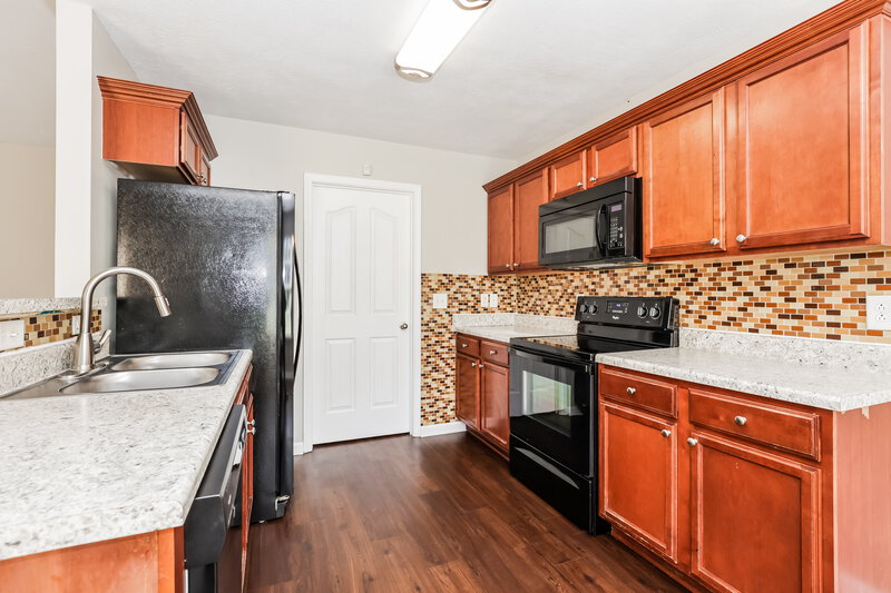1,765/Mo, 127 Berele Shepsele Ln La Vergne, TN 37086 Kitchen View