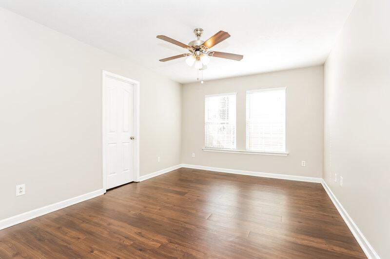 1,765/Mo, 127 Berele Shepsele Ln La Vergne, TN 37086 Main Bedroom View 2