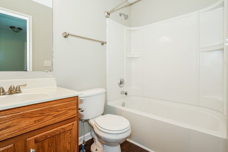 1,995/Mo, 1808 Cottage Grove Way Antioch, TN 37013 Bathroom View