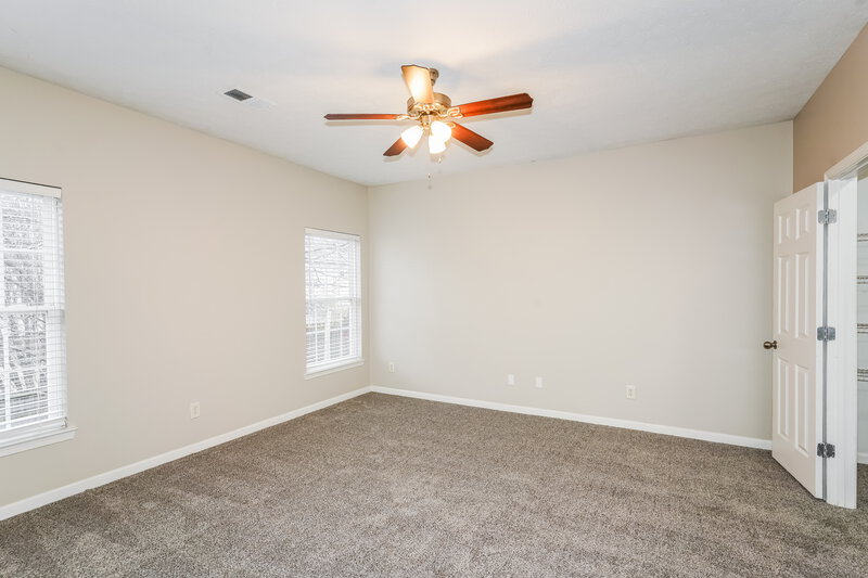 2,350/Mo, 3153 Skinner Dr Antioch, TN 37013 Main Bedroom View