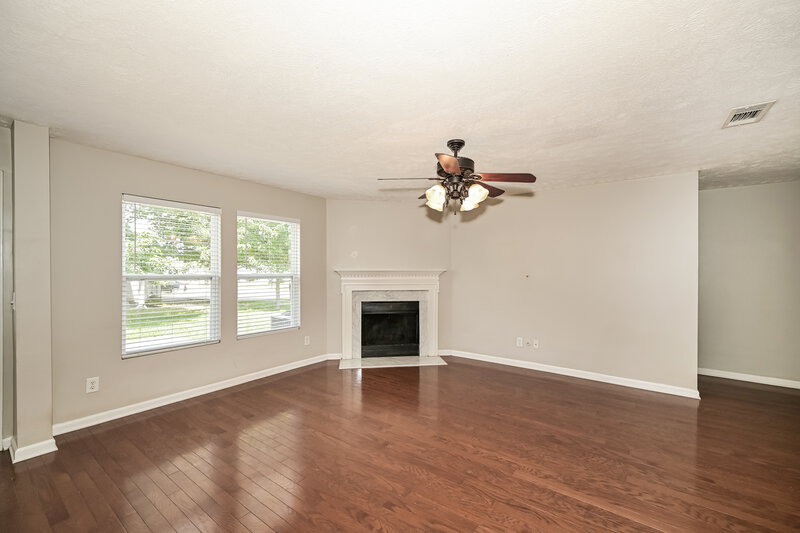 2,825/Mo, 227 Elderberry Way Murfreesboro, TN 37128 Living Room View