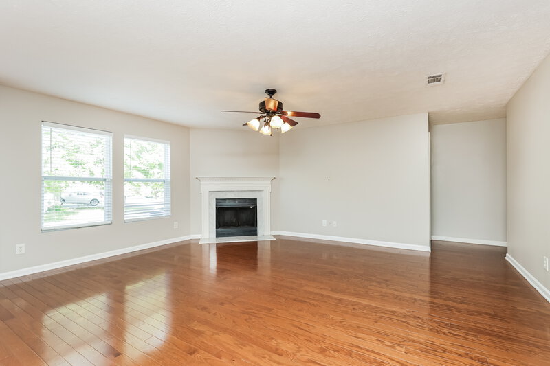 4,130/Mo, 227 Elderberry Way Murfreesboro, TN 37128 Living Room View 2