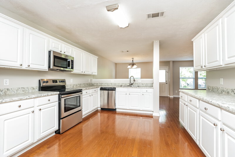 4,130/Mo, 227 Elderberry Way Murfreesboro, TN 37128 Kitchen View 2