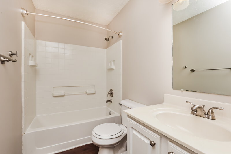 4,130/Mo, 227 Elderberry Way Murfreesboro, TN 37128 Bathroom View