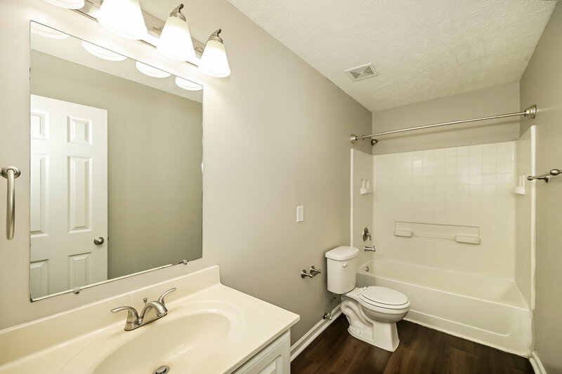2,825/Mo, 227 Elderberry Way Murfreesboro, TN 37128 Bathroom View