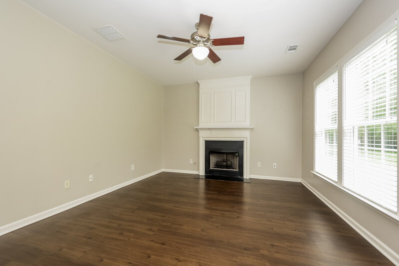2,770/Mo, 2214 Cardiff Ln Mt Juliet, TN 37122 Living Room View 2